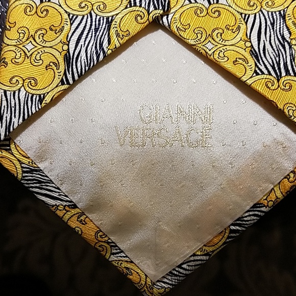 GIANNI Versace Zebra Yellow Print Vintage Tie - Picture 4 of 5